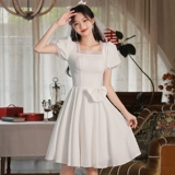 Элегантное белое короткое платье, изысканный стиль, подходит для подростков, квадратный вырез