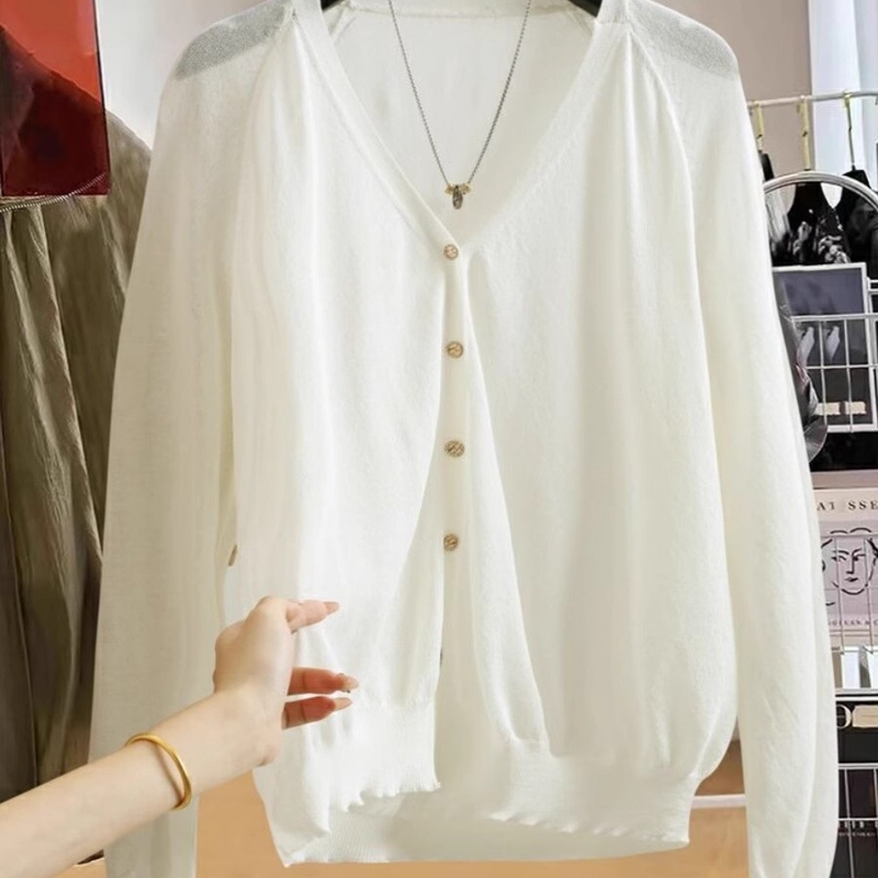 Korean Style Plus Size 150kg Ice Silk Sun Protection Clothing for Men and Women, Hong Kong Style V-Neck Knitted Cardigan, Air Conditioning Jacket, High-End Shawl Korean Style Plus Size 150kg Ice Silk Sun Protection Clothing for Men and Women, Hong Kong Style V-Neck Knitted Cardigan, Air Conditioning Jacket, High-End Shawl