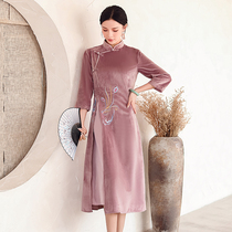 Cheongsam autumn and winter young girl retro temperament thickened Republic of China winter dress Chinese style womens improved dress