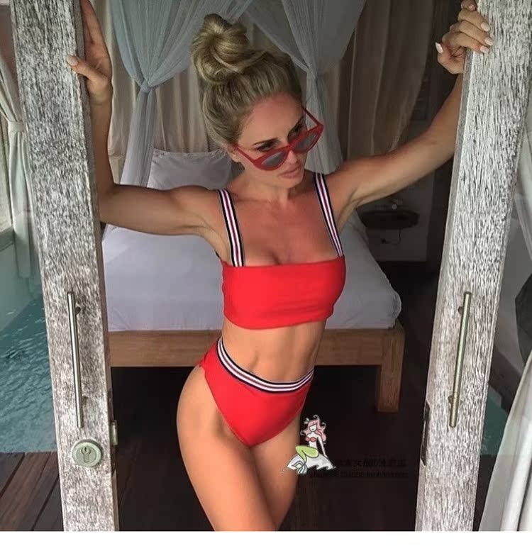 CORTUBO18 Thời trang thể thao châu Âu và Mỹ bikini bikinii nữ nhỏ ngực nóng mùa xuân bãi biển kỳ nghỉ hai mảnh - Bikinis ao boi nu