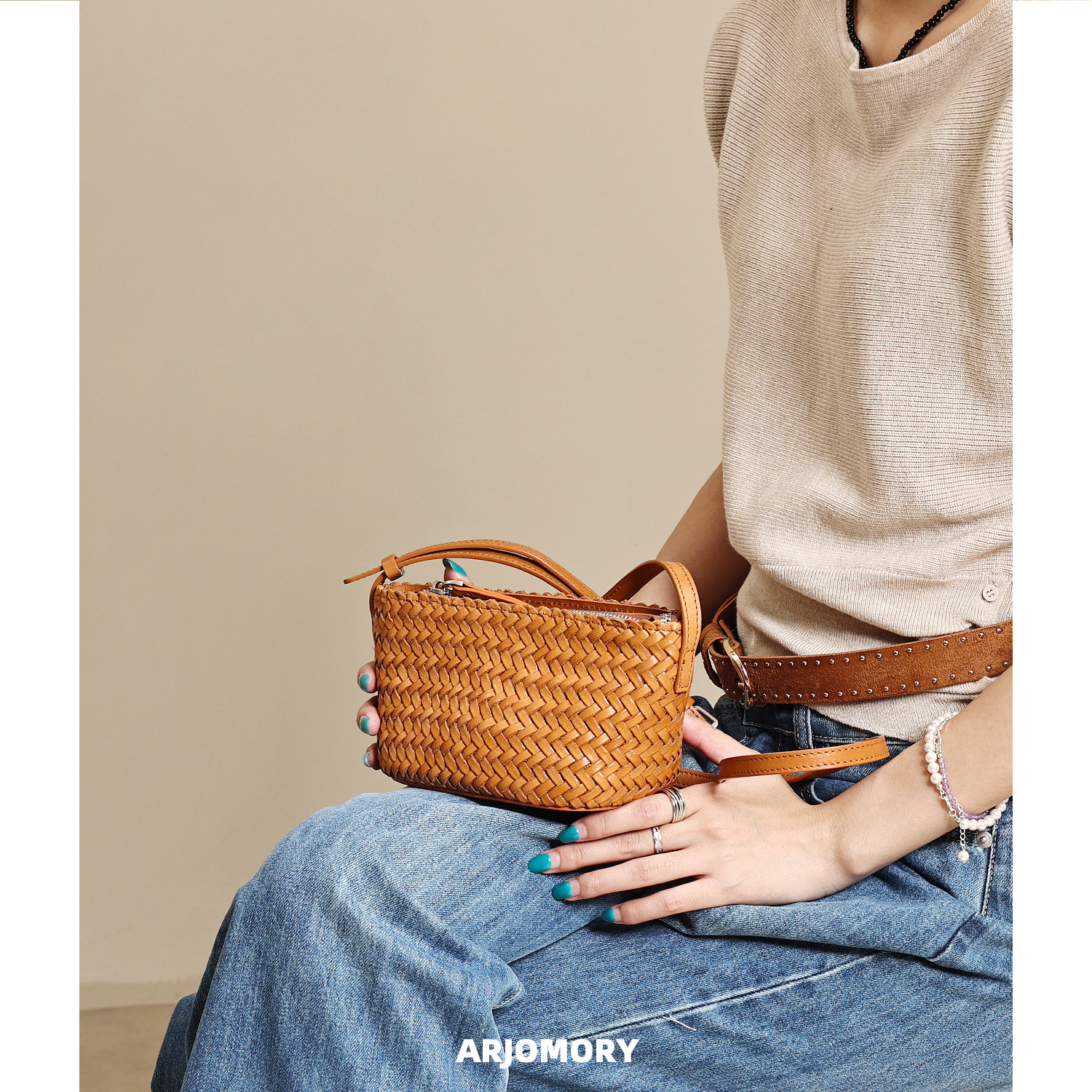 ARJOMORY Original Design Luxury Top Grain Cowhide Hand-Woven Basket Bag for Women 2026 Crossbody Small Bag - Thumbnail 4