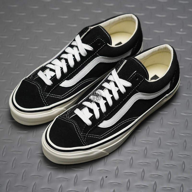 Vans Premium Old Skool 36 High-End Black and White Suede Canvas Casual Sneakers Vn000E8Vbpt Vans Premium Old Skool 36 High-End Black and White Suede Canvas Casual Sneakers Vn000E8Vbpt