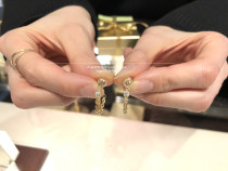 Japan Direct mail Ginza Ginza Rim 18K hollow pattern diamond embellished earring earring