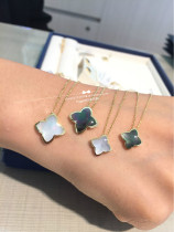 Japan direct delivery Vendome Aoyama 18k gold black and white shell clover flower necklace
