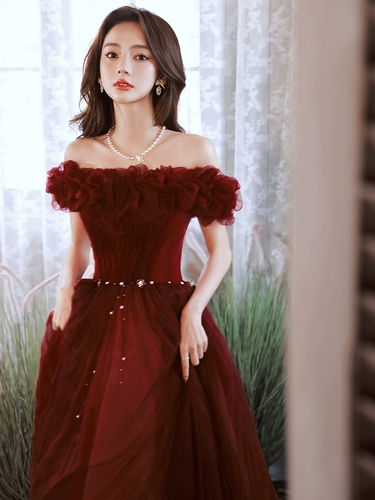 Бордовое летнее элегантное шифоновое вечернее платье для невесты