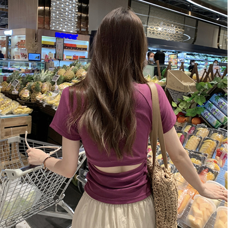 Summer Backless Hot Girl Short T-Shirt with Regular Shoulders, Short Sleeves, Stylish Design, Round Neck, Slim Fit, Ruched Waist Top