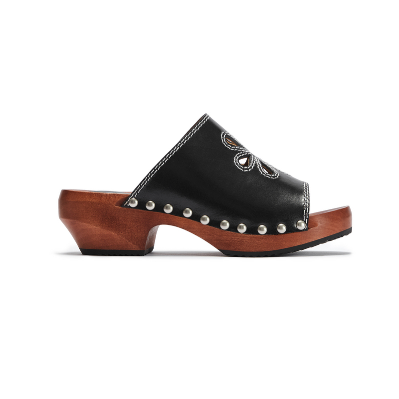 Short Sentence Spring and Summer Designer Style“Titaw” Flower Cut Out Wooden Sole Shoes
