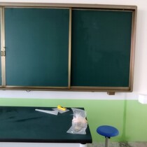 Water-soluble chalk special writing film Tianzige green board film teaching green board special blackboard film with glue on the back