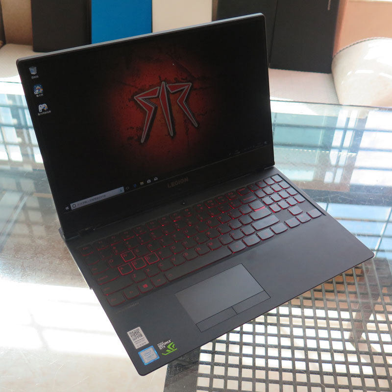 2 Hands Savior Y7000 Laptop Gaming Notebook I7-8750Hgtx1060 Single Display Thin and Light Notebook