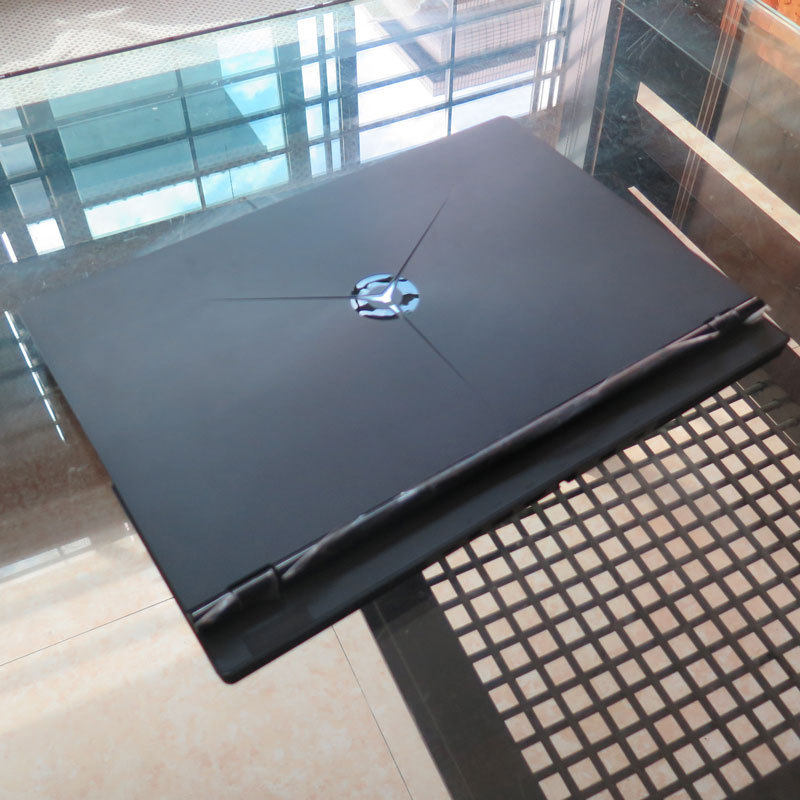 2 Hands Savior Y7000 Laptop Gaming Notebook I7-8750Hgtx1060 Single Display Thin and Light Notebook