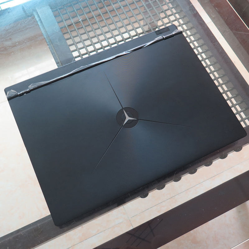 2 Hands Savior Y7000 Laptop Gaming Notebook I7-8750Hgtx1060 Single Display Thin and Light Notebook