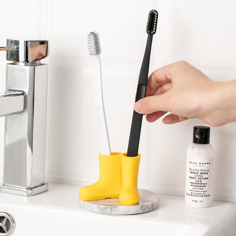 Mili FengyCartoon Cartoon Silicone Household Toilet Free Punch Frame Creativity Lovely Rainshoe Toothbrush Frame Children