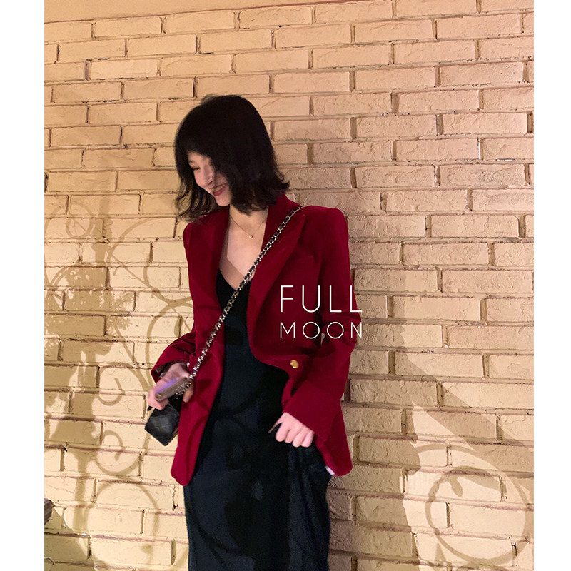 RUI WANG retro red gold velvet suit jacket female autumn winter Inslee chic loose short jacket