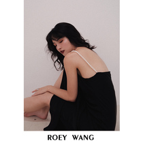 ROEY WANG Pearl sling dress female spring and autumn with Hepburn wind small black dress French vintage base skirt