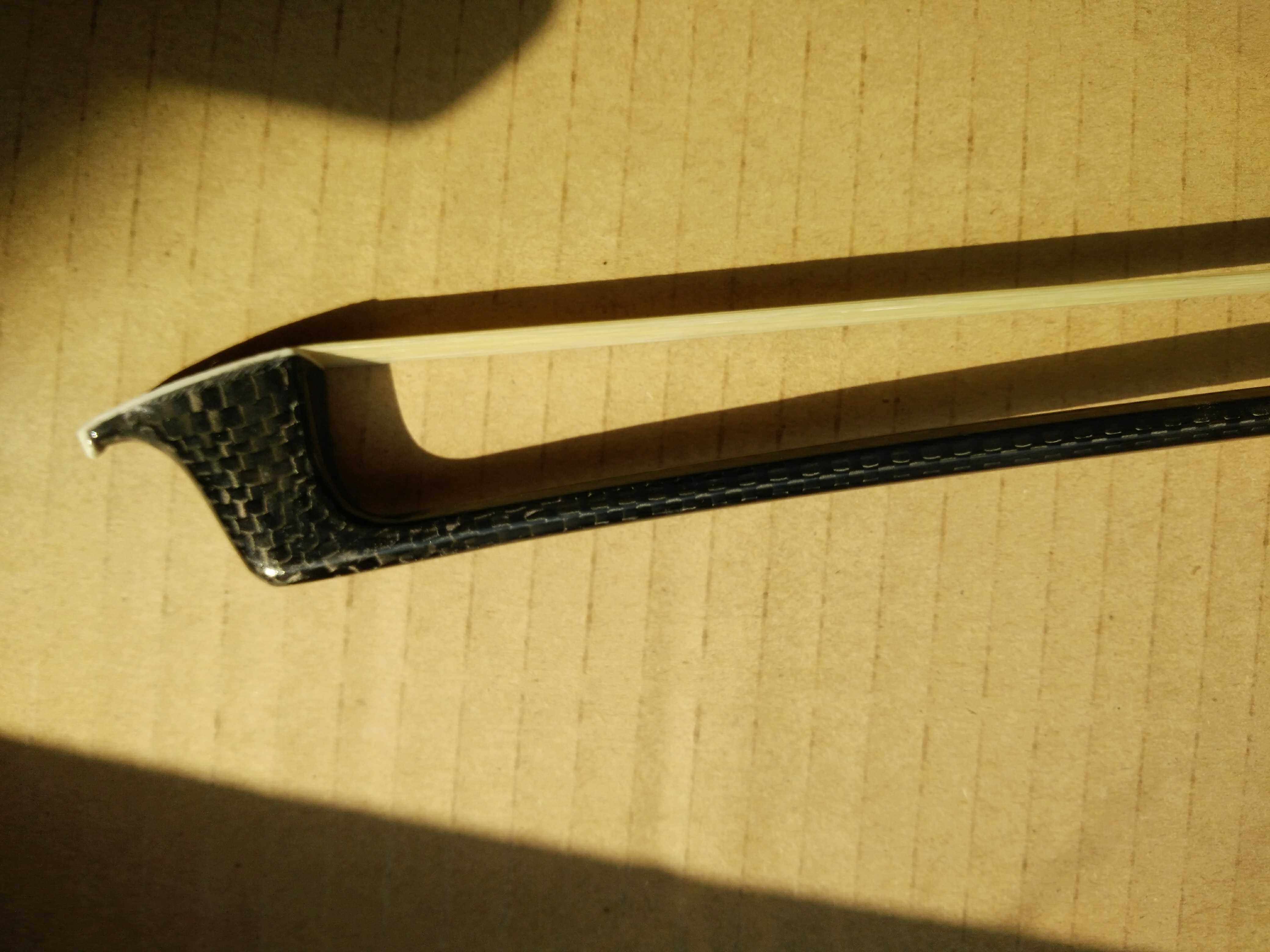 Carbon Fiber Horsehead Bow High-end Haig Professional Bow Lightweight and Dexterous