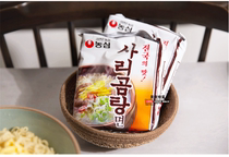 Delicious instant noodles Korean Nongshim beef bone soup noodles Bag noodles Delicious soup Delicious instant noodles Instant noodles boiled noodles