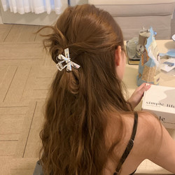 ສຸດຍອດສີເພັດເງິນ bow metal clip Millennium hot girl back head hair catcher hair shark clip behind the back