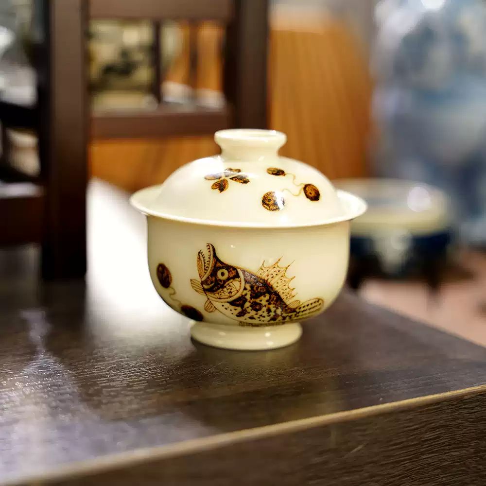 景德镇窑口手工手绘复古青花2号釉里金穿花龙纹二才盖碗-120毫升