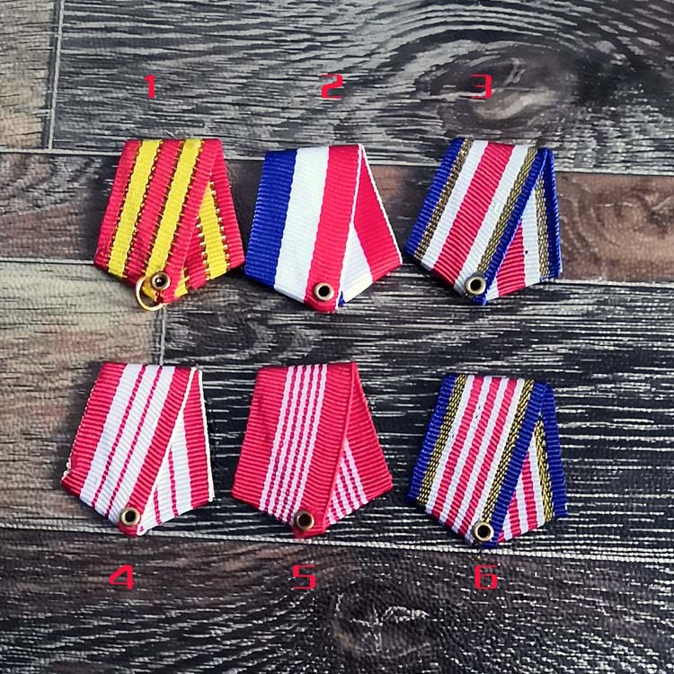 名誉勲章、メダル、ユニフォーム、ピン、ドレス、ブローチ、カラーコレクション、ヴィンテージリボン、布、バッジ、リボン