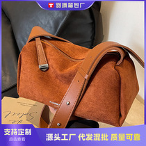 Large-capacity bag womens autumn and winter versatile 2023 new fashion frosted retro single shoulder messenger bag womens pillow bag