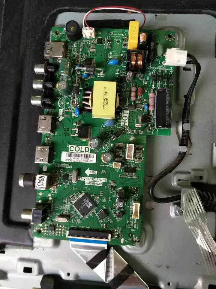 Original TCL LE32D99 motherboard TP VST69D PB782 screen LVW320CSDX