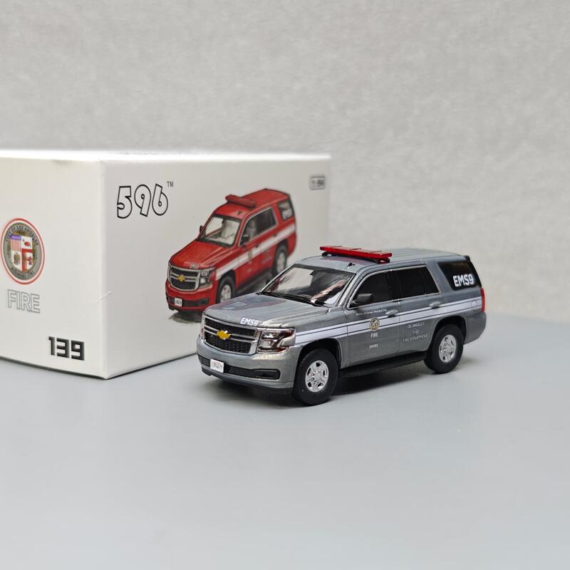 596 1:64 Chevrolet Tahoe Lafd - Los Angeles City Fire Department, California 139 Clear Lacquer