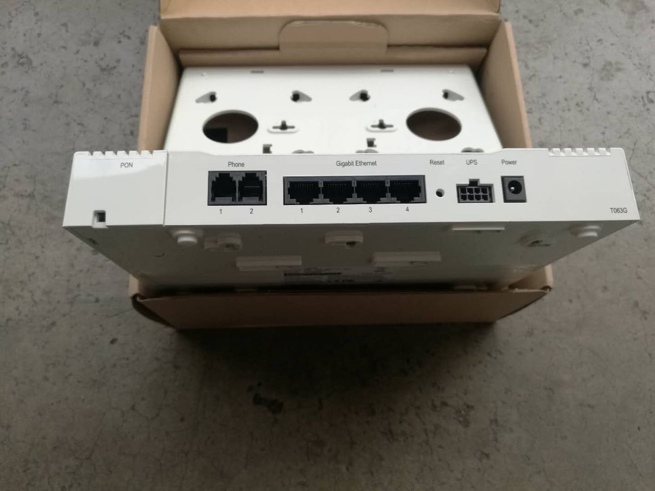 Ericsson's new T063G brand new GPON light cat gigabit passive optical fiber access to ONU promotion full of pieces