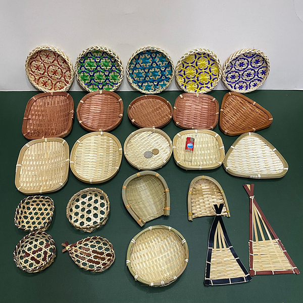 Handmade Bamboo Products: Small Bamboo Sieve, Bamboo Basket, Bamboo Basket for Farm Use, Fruit Plate, Bamboo Dustpan, Round Bamboo Basket, Rattan Basket
