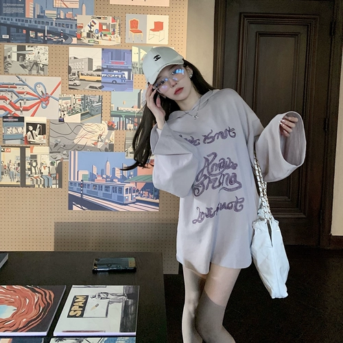 Spot Momolancy [Kid в старом районе] Винтажный хиппи в качестве старой амортизации контрастной вышивкой толстые толчки