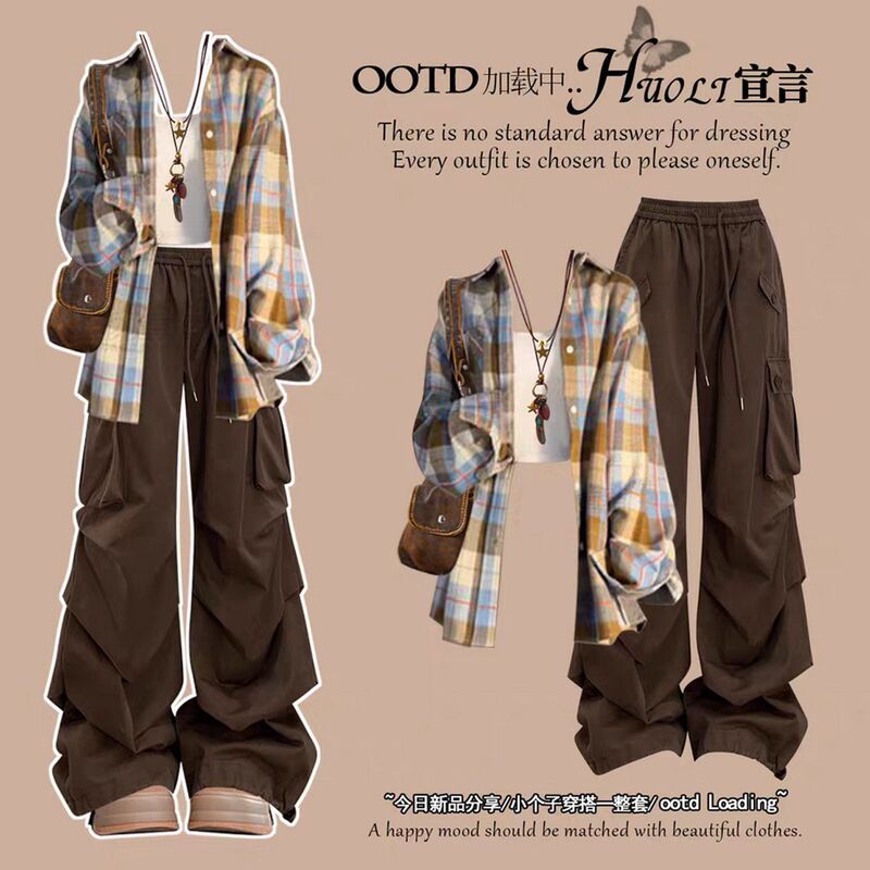 Very Stylish Early Autumn Outfit for Female Junior High School Students, Featuring a Plaid Shirt Paired with Trendy Student Cargo Pants, a Two-Piece Set Very Stylish Early Autumn Outfit for Female Junior High School Students, Featuring a Plaid Shirt Paired with Trendy Student Cargo Pants, a Two-Piece Set