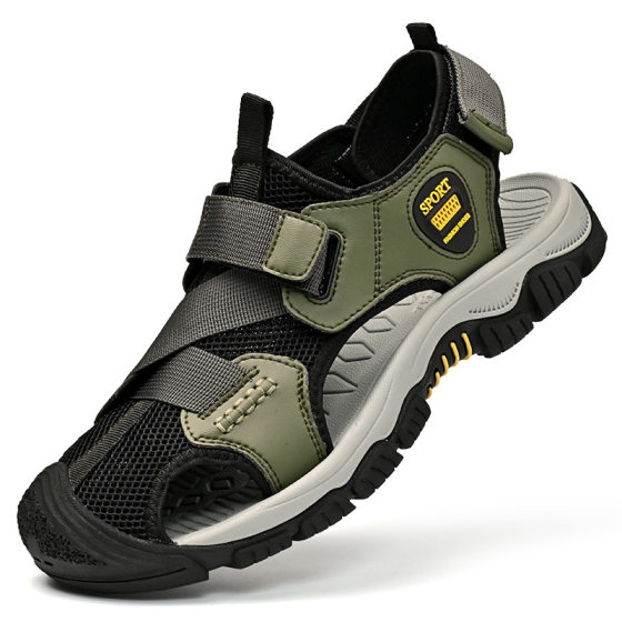 2025年夏季新款休闲防滑包头男士沙滩鞋外贸跨界大码镂空洞洞凉鞋