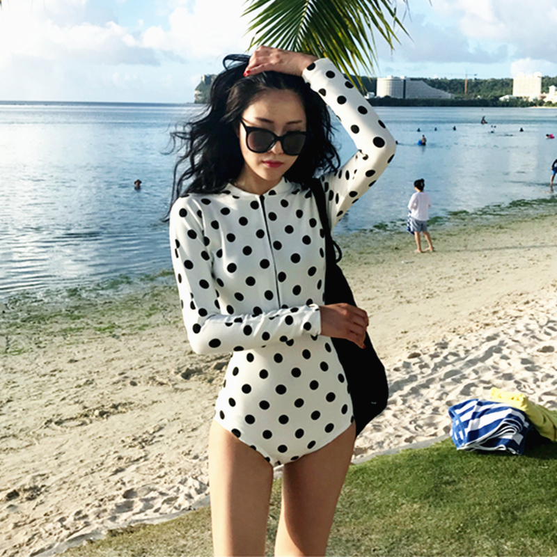 Wetsuit female jellyfish suit Snorkeling suit Long-sleeved sunscreen hot spring swimsuit One-piece sexy thin belly cover swimsuit female
