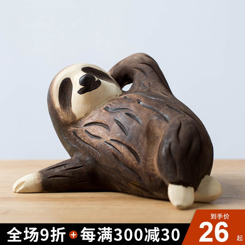 Solid wood hand carved animal creative personality cute home sloth jewelry decoration
