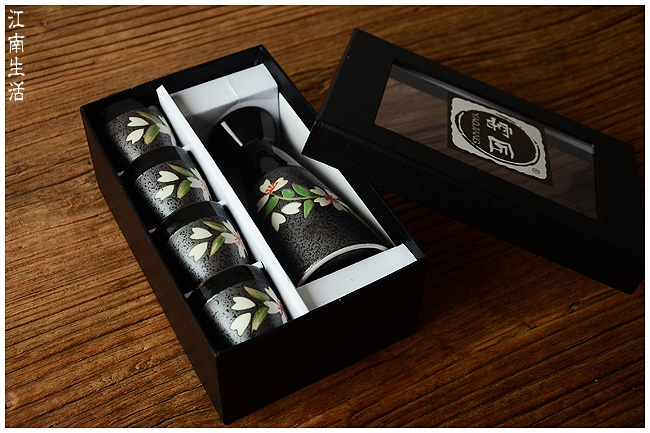 Rượu sake chai rượu vang 4 ly rượu vang phong cách Nhật Bản và rượu gió Bộ 5 món quà tặng hoa anh đào tặng quà sinh nhật - Rượu vang ly uống vang đỏ
