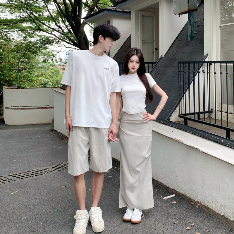 French-Style Design, Niche, Regular Shoulder Short-Sleeve T-Shirt, Elegant Two-Piece Couple Outfit, High-End Suit, One Shirt and One Skirt
