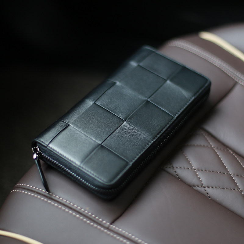 2022 new large-capacity men's youth long version wallet sheepskin hand-woven mobile phone bag leather clutch tide