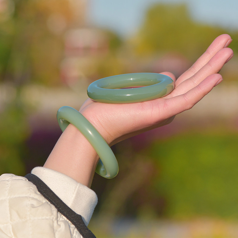 (cat's home) Russian material and Tian Yubi jade bracelet red leather old material Russia Beyyu 7 Pit Thin cat eye bracelet