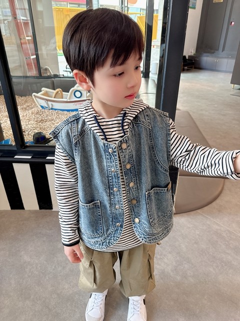 ແບບຕ່າງປະເທດ Super ~ Boys retro soft denim vest 2024 ພາກຮຽນ spring ໃຫມ່ແບບເກົາຫຼີ vest ເທິງສຸດສໍາລັບເດັກນ້ອຍຂະຫນາດນ້ອຍແລະຂະຫນາດກາງ