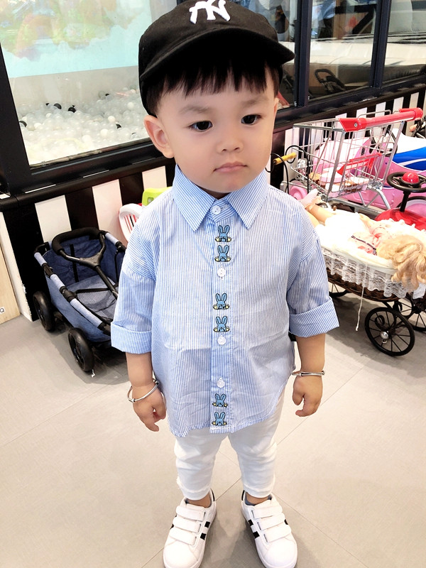 Baby Spring and Autumn embroidered shirt Boy baby baby baby baby in small children in pure cotton long sleeve shirt with one hundred and leap tie