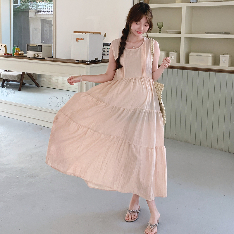 Nara's Self-Made Sleeveless Pink Dress for Pregnant Women, a New Summer Mid-Length Style That Is Age-Reducing, Simple, Comfortable, and Long Nara's Self-Made Sleeveless Pink Dress for Pregnant Women, a New Summer Mid-Length Style That Is Age-Reducing, Simple, Comfortable, and Long