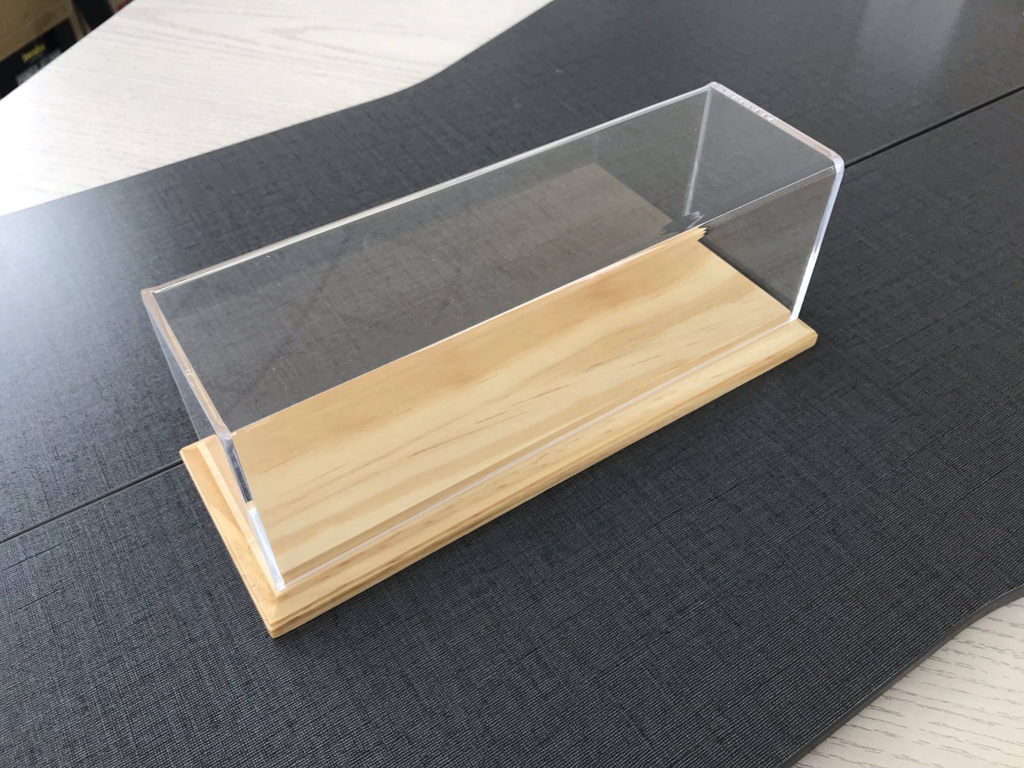 Display case of the ship tank aircraft model 30x9x10cm