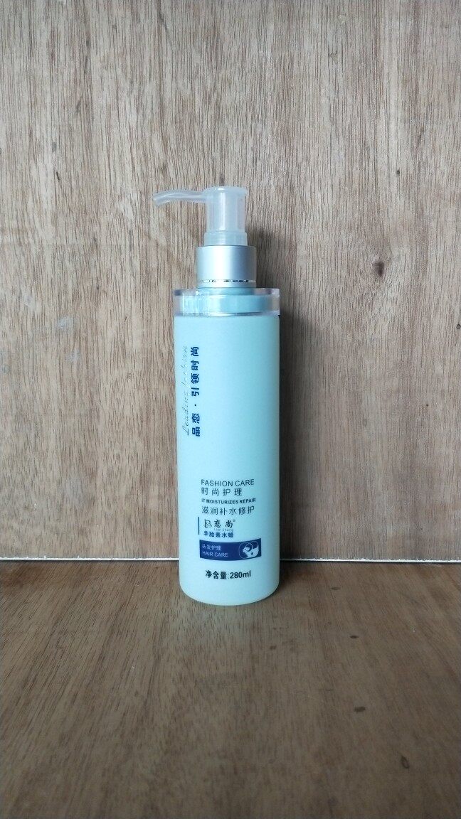 Lady of Fertility Hair Wax Moisturizing Repair Brush elastic Wash-free Wash-shaped Persistent Essential Oil