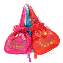 Beijing souvenir damask wrist bag coin bag send foreigners small gifts Beijing characteristic souvenirs abroad gifts