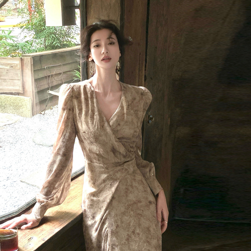Nu Anuo New Chinese Style Coffee Color Gradient Chiffon Dress Women's V-Neck Long Sleeve Slim Fit Dress New Long Dress
