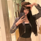 Виола [шоколадный круассан] имеет аромат, который невозможно увидеть снаружи. Это такой элитный коричневый цвет!!короткая куртка