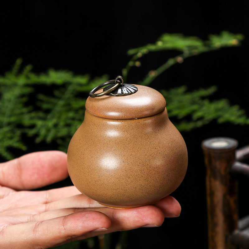 Clay Jar, Earthy Yellow Ceramic Jar, Decorative Jar with Lid, Sealed Jar, Coffee-Colored Small Jar, Mini Old-Fashioned Ceramic Clay Jar