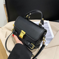 Spring Summer Ocean Air Bag Package 2022 New Tide Fashion Single Shoulder Women Bag Advanced Feel Inclined Satchel 100 Hitch Small Square Bag