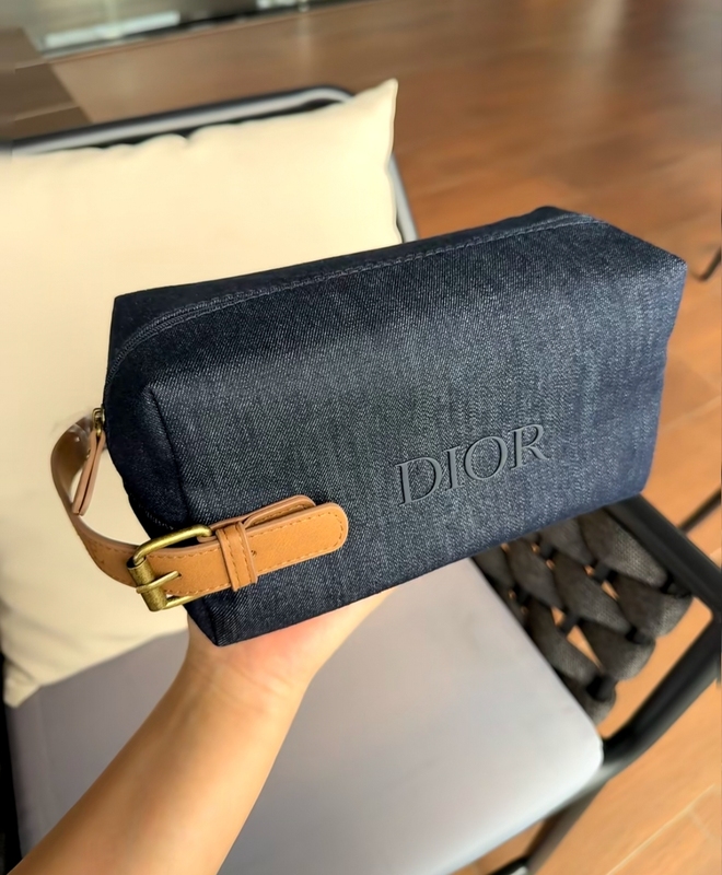 Domestic Store Dior Denim Navy Blue Cosmetic Bag Men's Toiletry Bag Clutch Bag 7949 Domestic Store Dior Denim Navy Blue Cosmetic Bag Men's Toiletry Bag Clutch Bag 7949