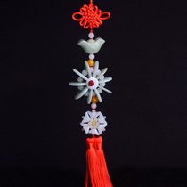 Natural jade carts hang up the car and hang up.