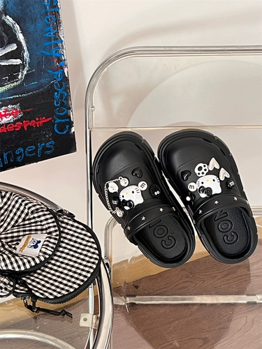 Летние тапочки в стиле Crocs на платформе, мультяшные нескользящие босоножки, женский стиль, подходят для носки на улице, увеличивают рост, закрытый носок